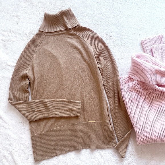 Michaell Michael Kors knit tan turtleneck - Picture 2 of 11